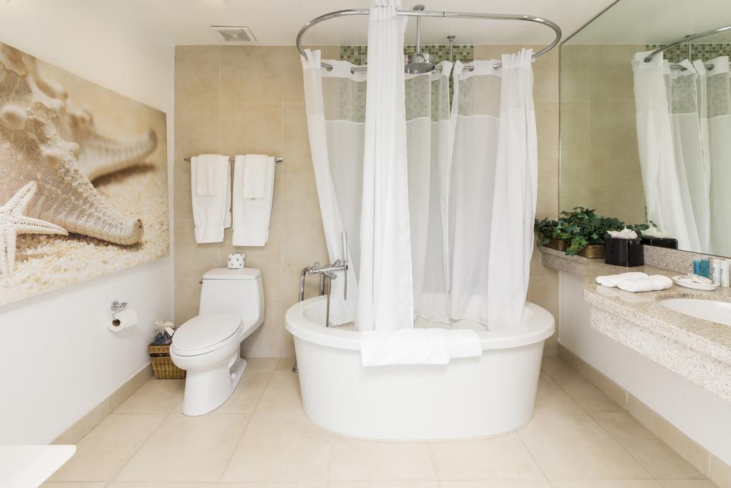 C Ocean Rentals At Strand Ocean Drive (Adults Only) Miami Beach Exterior photo