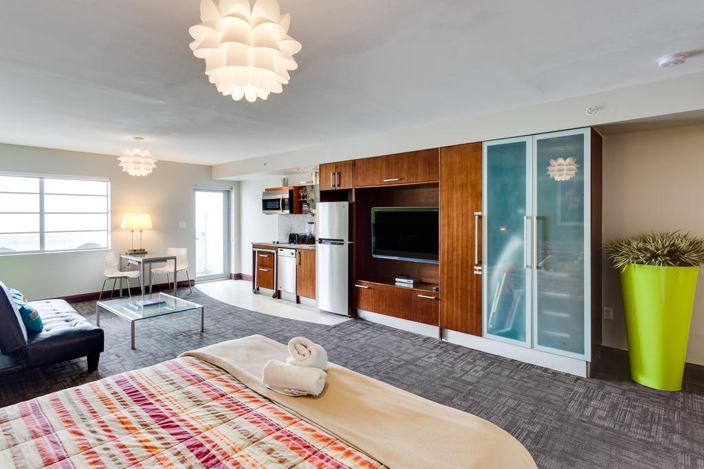 C Ocean Rentals At Strand Ocean Drive (Adults Only) Miami Beach Exterior photo